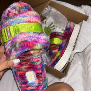 UGG Multicolor Fluffy Slippers PLATFORM! never worn